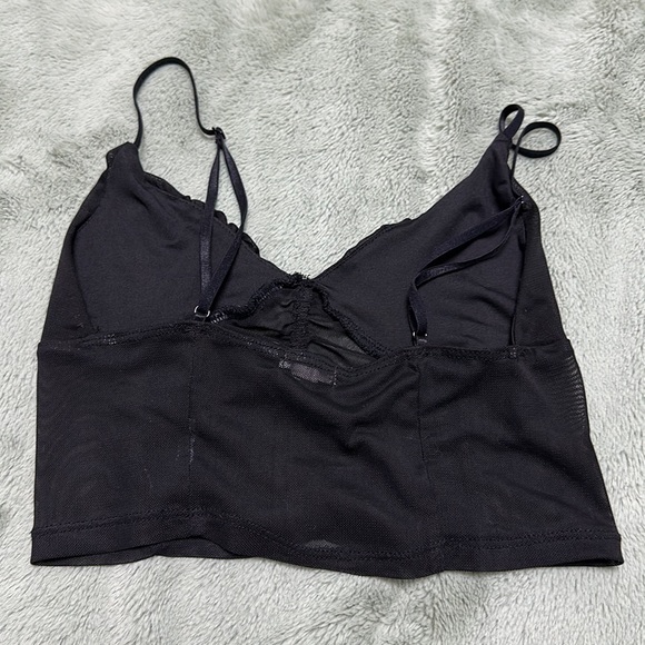 Garage black crop tank - Picture 2 of 2